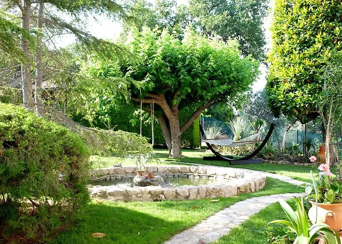 Le Rose Bed & Breakfast 3*